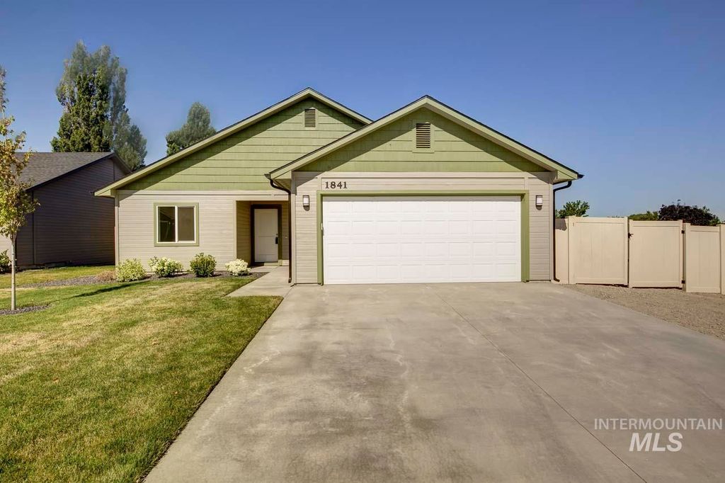 1841 Regency Way, Emmett, ID 83617