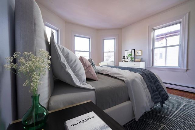 302 Summit Ave 3, Boston, MA 02135