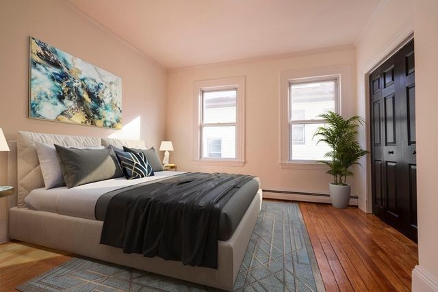 302 Summit Ave 3, Boston, MA 02135