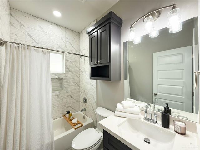 2006 Black Hills Street, San Juan, TX 78589