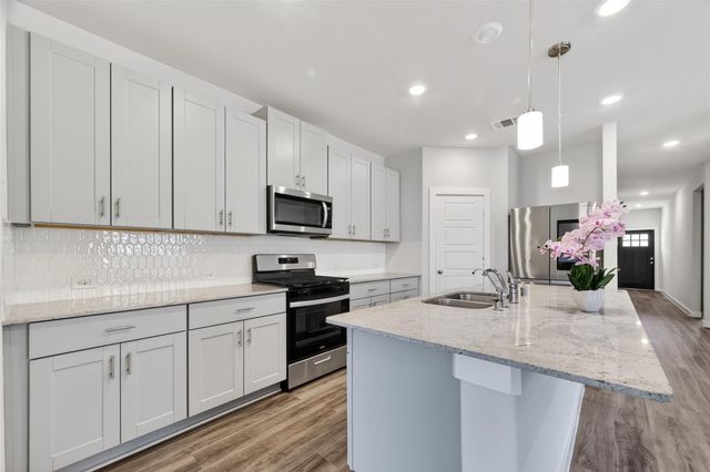 12119 Rushing Ridge Dr, Baytown, TX 77523