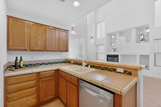 3509 Calle Floresta Court NW, Albuquerque, NM 87120
