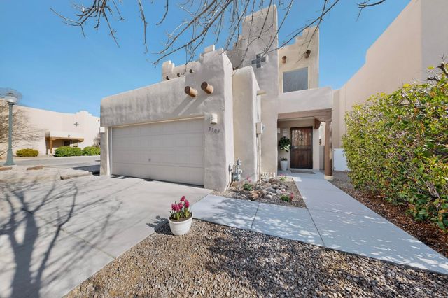 3509 Calle Floresta Court NW, Albuquerque, NM 87120