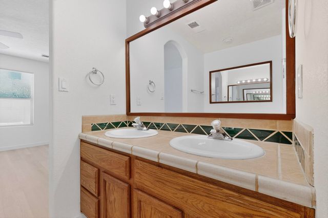 3509 Calle Floresta Court NW, Albuquerque, NM 87120