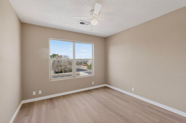 3509 Calle Floresta Court NW, Albuquerque, NM 87120