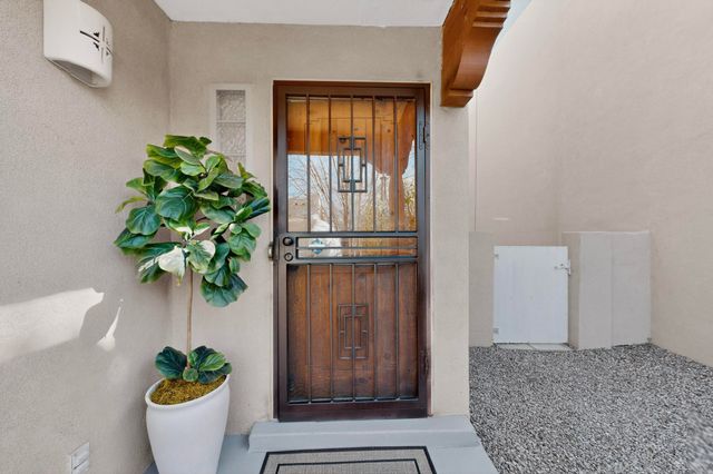 3509 Calle Floresta Court NW, Albuquerque, NM 87120