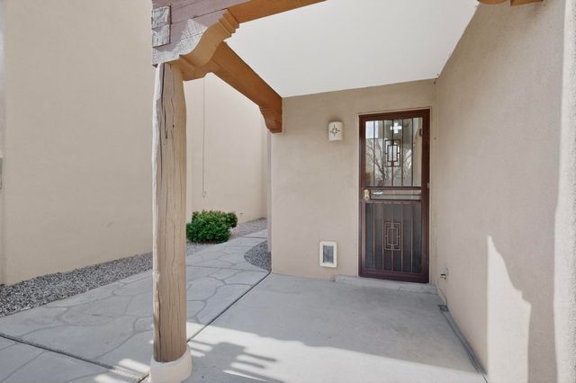 3509 Calle Floresta Court NW, Albuquerque, NM 87120