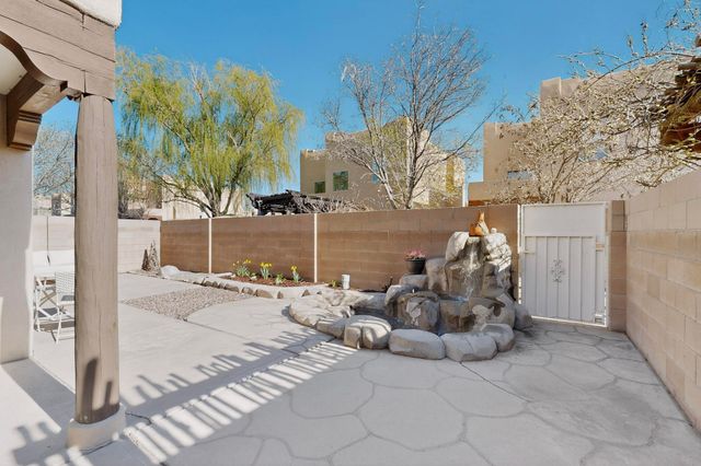 3509 Calle Floresta Court NW, Albuquerque, NM 87120