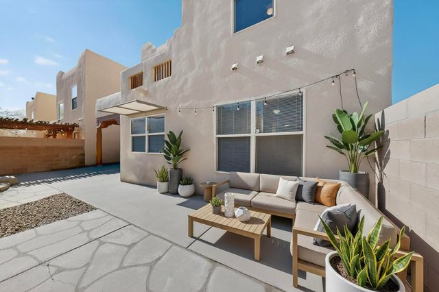 3509 Calle Floresta Court NW, Albuquerque, NM 87120