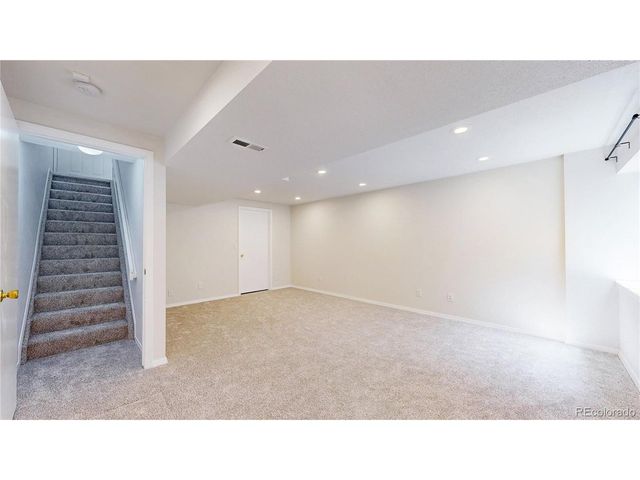 2714 Bryant Dr, Broomfield, CO 80020