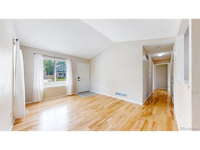 2714 Bryant Dr, Broomfield, CO 80020
