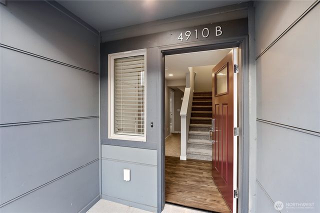 4910 S Willow Street #B, Seattle, WA 98118