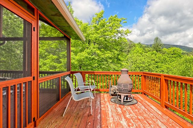 995 Glassy Mountain Road, Hiawassee, GA 30546