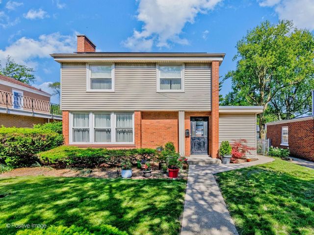 8517 N Crawford Avenue, Skokie, IL 60076