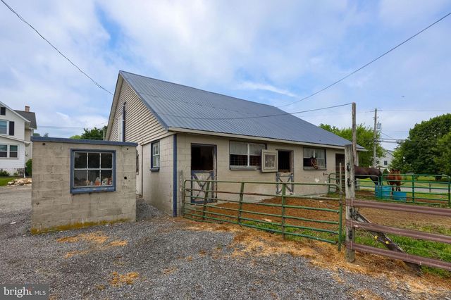 645 MOUNT VERNON RD, Gap, PA 17527