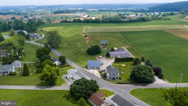 645 MOUNT VERNON RD, Gap, PA 17527
