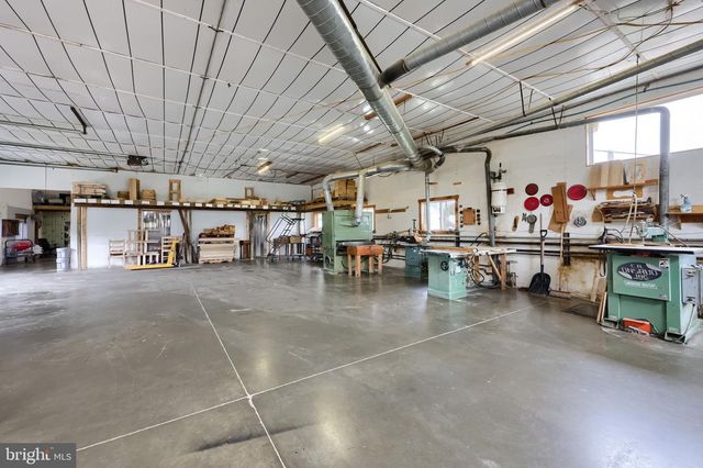 645 MOUNT VERNON RD, Gap, PA 17527