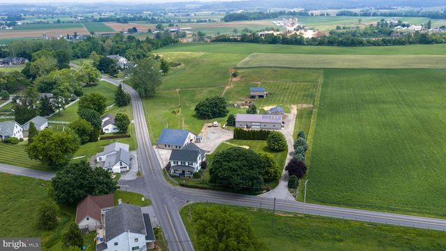 645 MOUNT VERNON RD, Gap, PA 17527