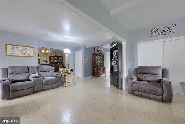 645 MOUNT VERNON RD, Gap, PA 17527