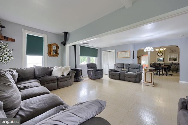645 MOUNT VERNON RD, Gap, PA 17527