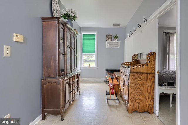 645 MOUNT VERNON RD, Gap, PA 17527