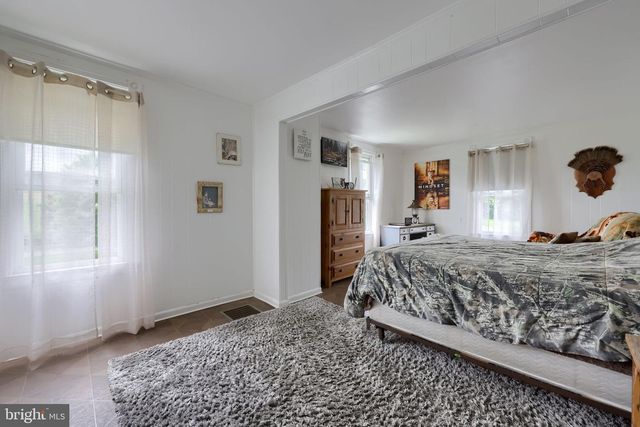 645 MOUNT VERNON RD, Gap, PA 17527