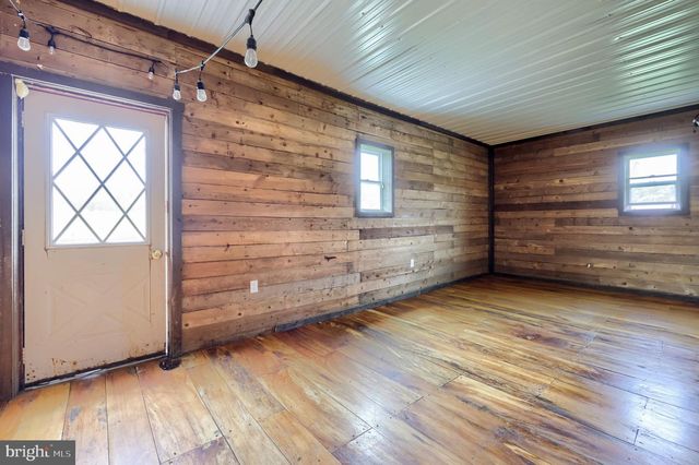 645 MOUNT VERNON RD, Gap, PA 17527