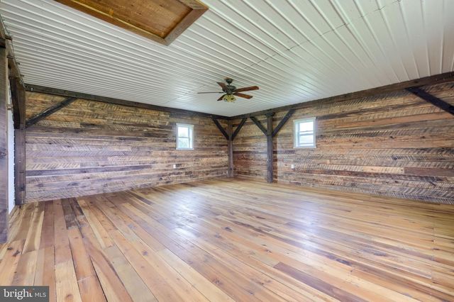 645 MOUNT VERNON RD, Gap, PA 17527