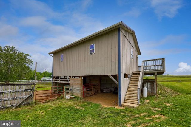 645 MOUNT VERNON RD, Gap, PA 17527