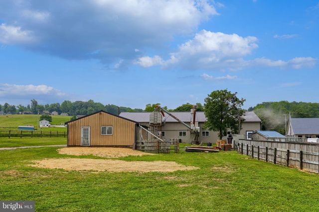 645 MOUNT VERNON RD, Gap, PA 17527