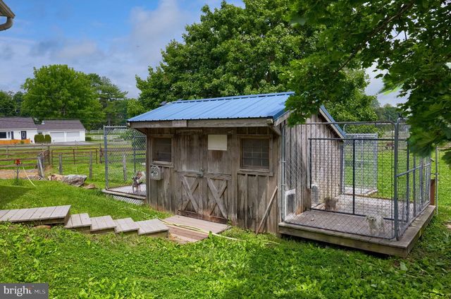 645 MOUNT VERNON RD, Gap, PA 17527