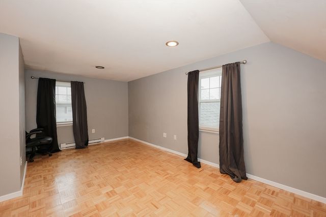 57 Arnold Ave, Lowell, MA 01852