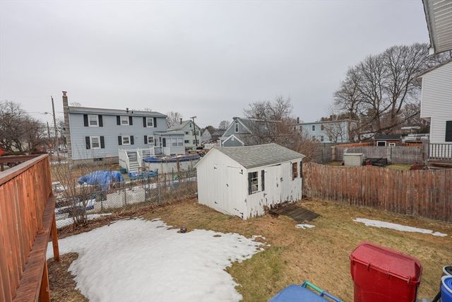57 Arnold Ave, Lowell, MA 01852
