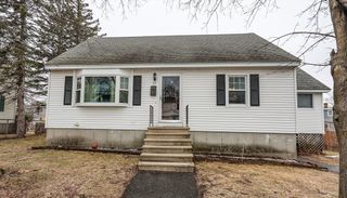 57 Arnold Ave, Lowell, MA 01852