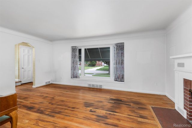 2357 21st Street, Wyandotte, MI 48192
