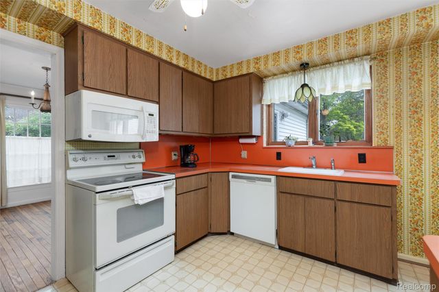 2357 21st Street, Wyandotte, MI 48192