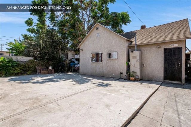 1208 E 34th Street Los Angeles CA, Los Angeles, CA 90011