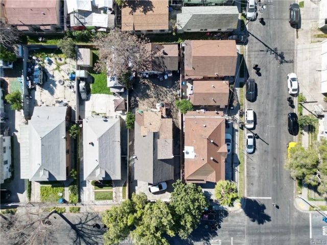 1208 E 34th Street Los Angeles CA, Los Angeles, CA 90011