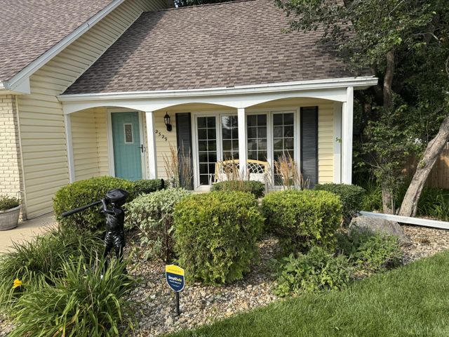 2329 Minnetonka Drive, Cedar Falls, IA 50613