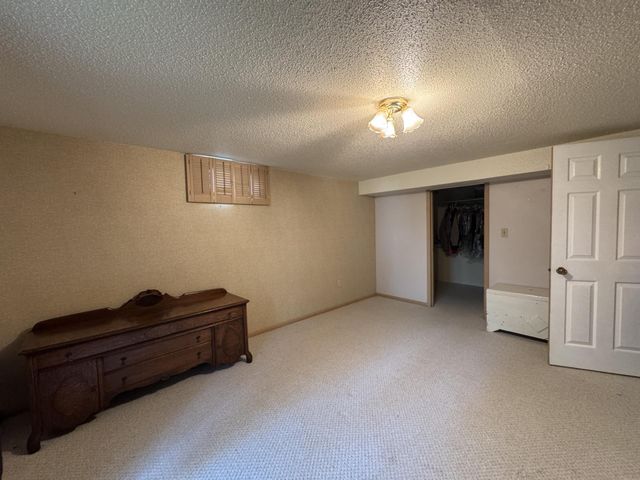 2329 Minnetonka Drive, Cedar Falls, IA 50613