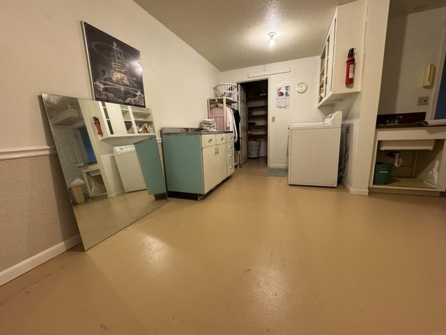 2329 Minnetonka Drive, Cedar Falls, IA 50613