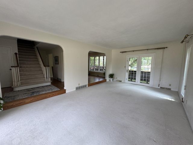 2329 Minnetonka Drive, Cedar Falls, IA 50613