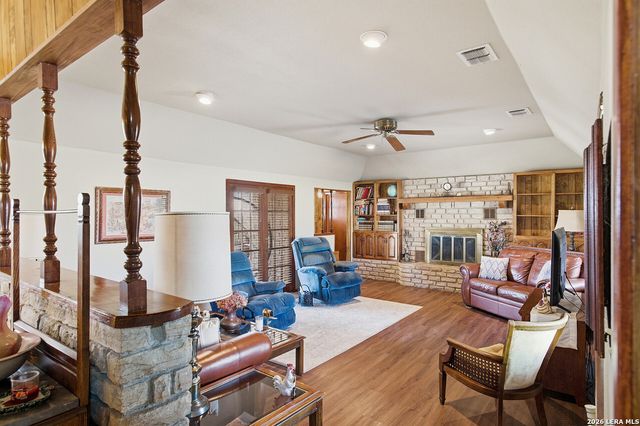 126 Packsaddle Circle, Del Rio, TX 78840