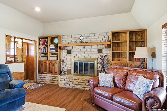 126 Packsaddle Circle, Del Rio, TX 78840