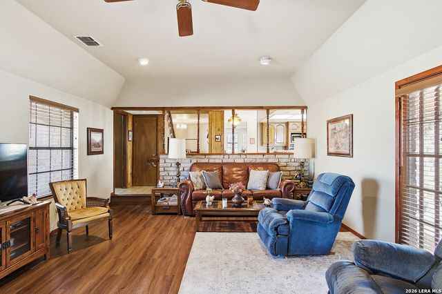 126 Packsaddle Circle, Del Rio, TX 78840