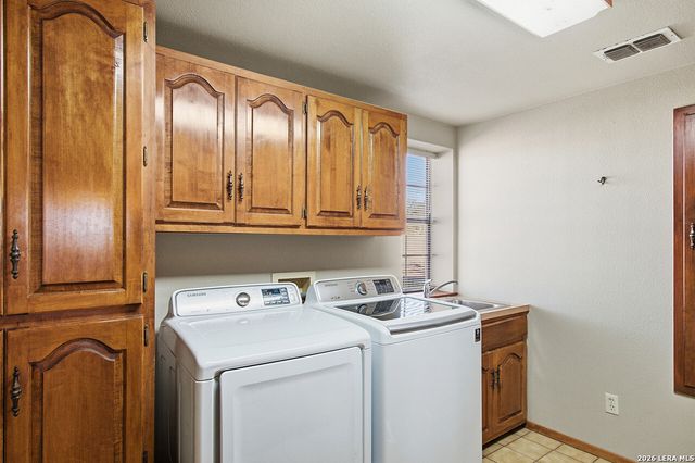 126 Packsaddle Circle, Del Rio, TX 78840