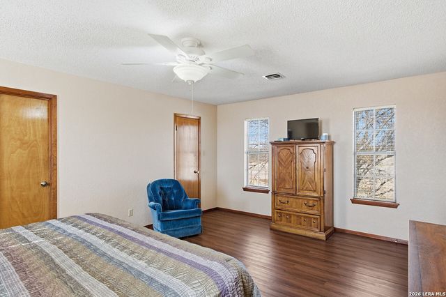 126 Packsaddle Circle, Del Rio, TX 78840