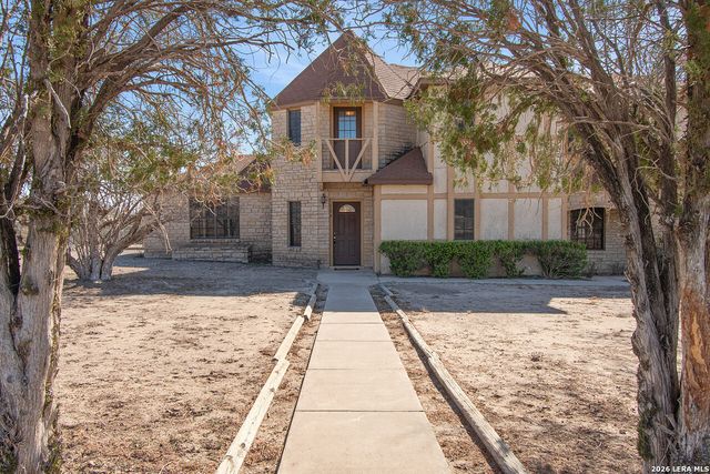 126 Packsaddle Circle, Del Rio, TX 78840