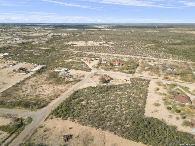 126 Packsaddle Circle, Del Rio, TX 78840