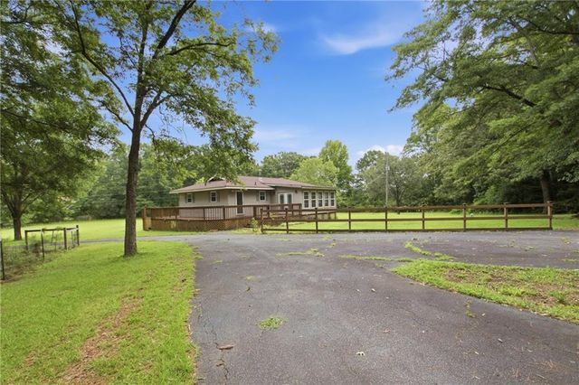 1968 Highway 211, Statham, GA 30666